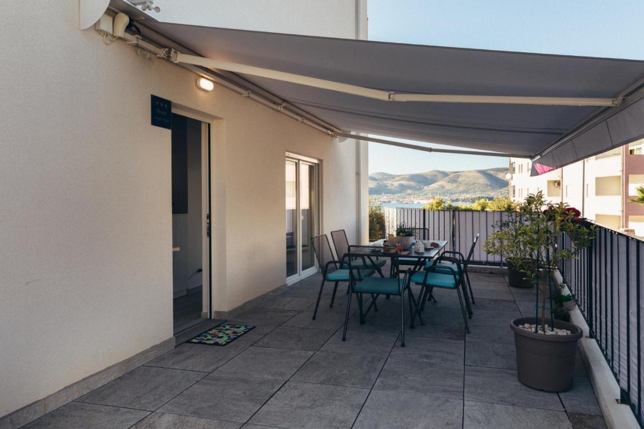 Apartment Gina Trogir Exterior photo